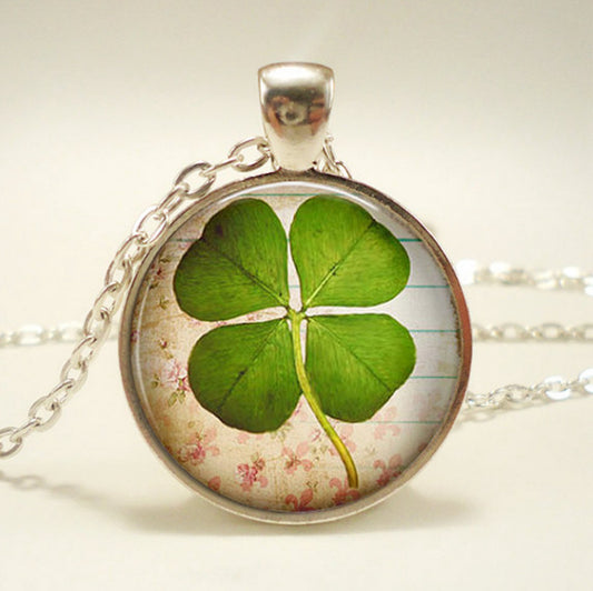 Stunning Necklace for Daily Wear