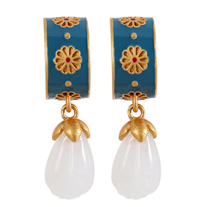 Classic Earring with Timeless Appeal