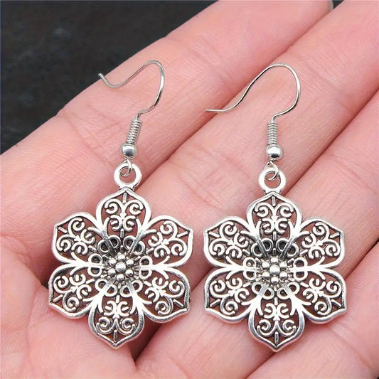 Stunning Pendant for Daily Wear
