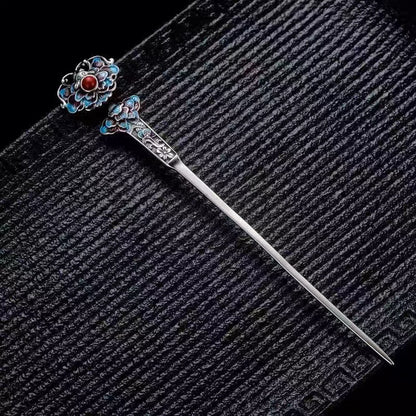 Classic Silver Piece with Timeless Appeal
