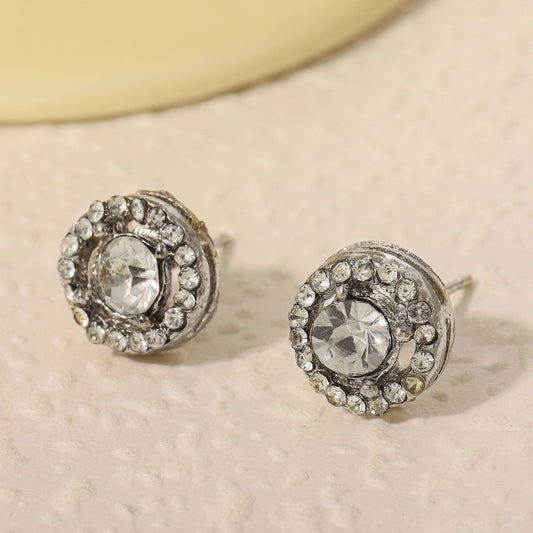 Classic Earring with Timeless Appeal