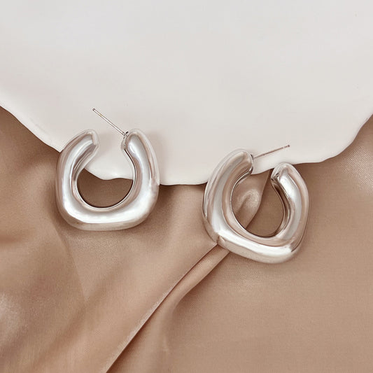 Romantic Earring for Special Moments