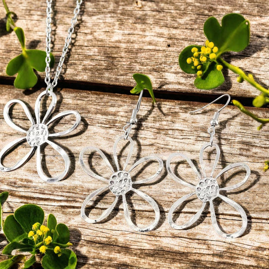 Classic Set with Timeless Appeal