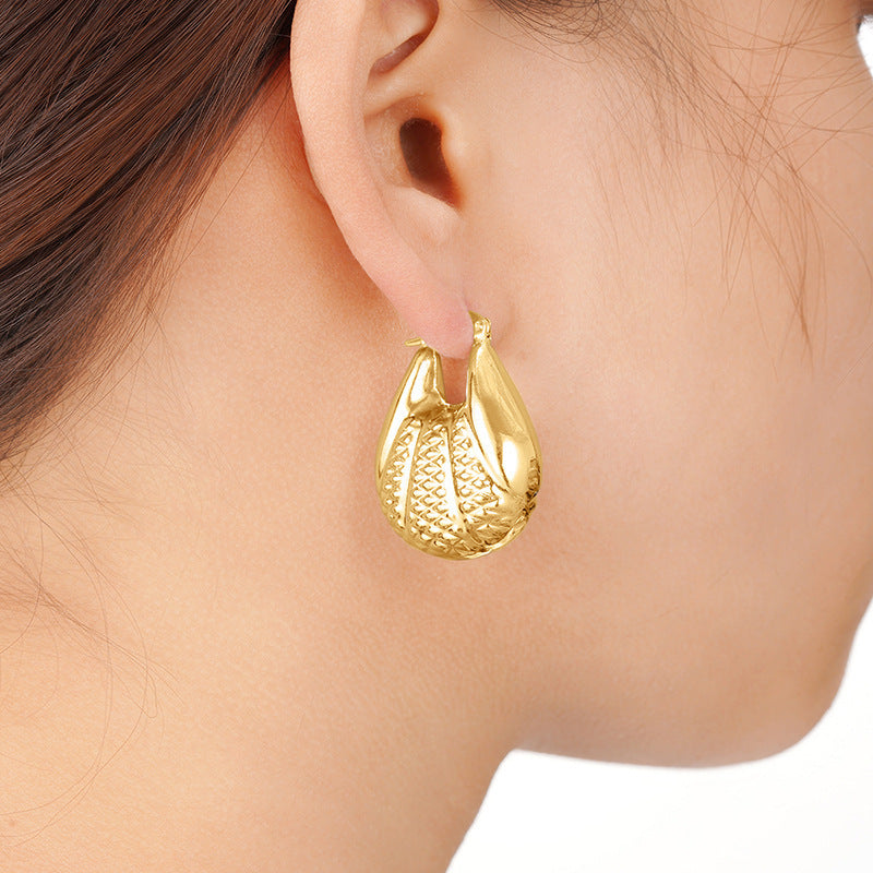 Charming Earring for Any Occasion