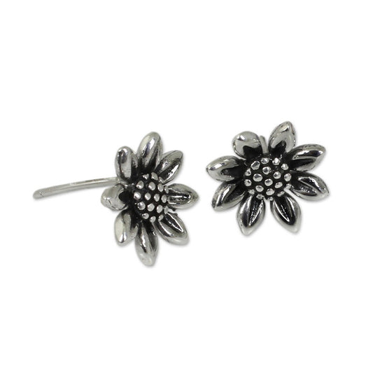 Charming Piece for Any Occasion