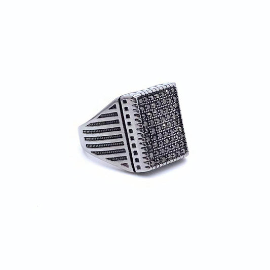 Classic Ring with Timeless Appeal