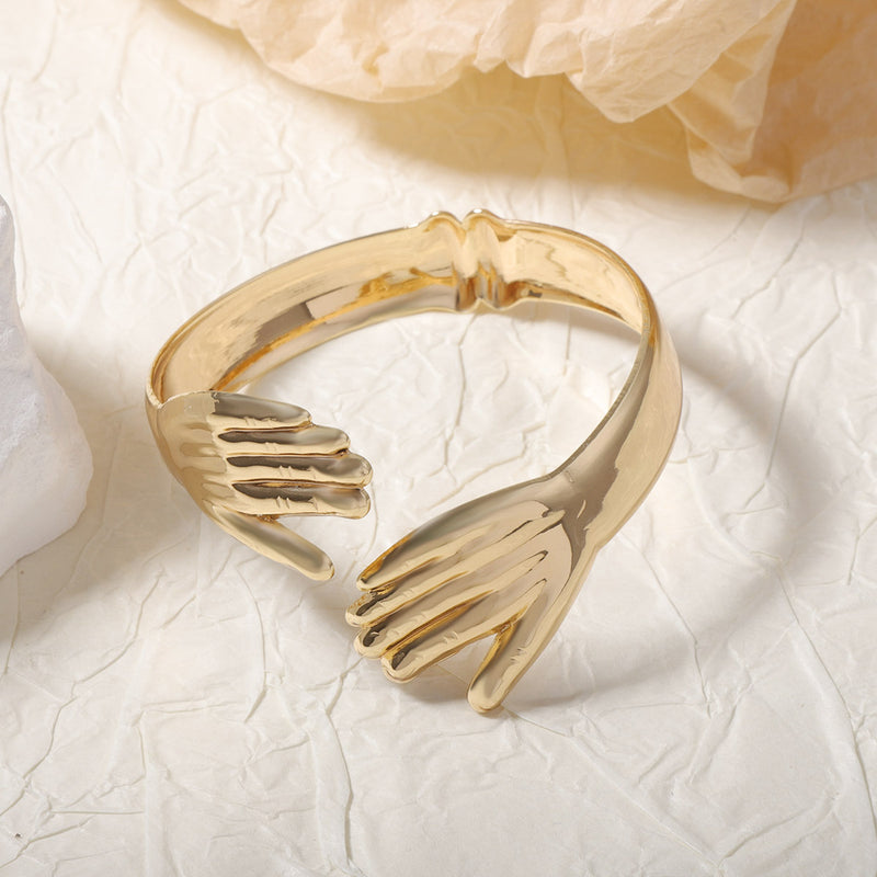 Charming Bracelet for Any Occasion