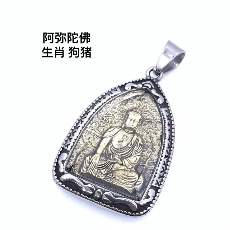 Charming Pendant for Any Occasion