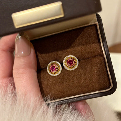 Charming Piece for Any Occasion