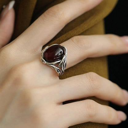 Classic Silver Ring with Timeless Appeal