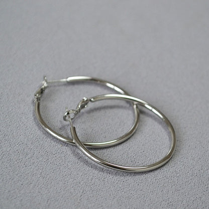 Elegant Silver Earring for Every Occasion