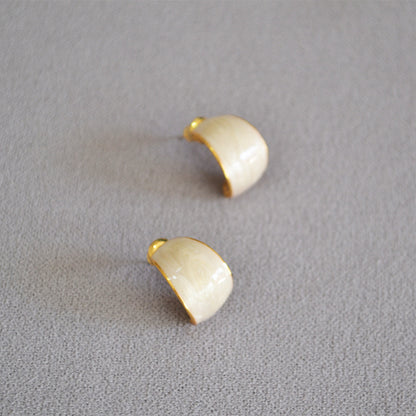 Classic Silver Earring with Timeless Appeal