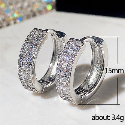 Charming Earring for Any Occasion