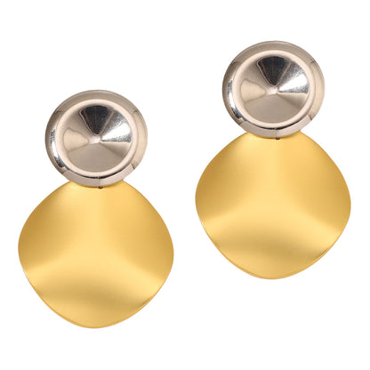 Classic Earring with Timeless Appeal