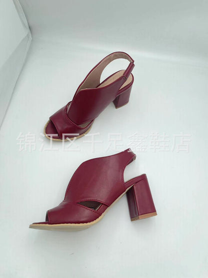 Chic Orthopedic Sandals with Unique Design