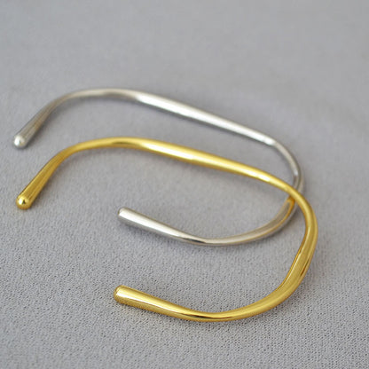 Classic Gold Bracelet with Timeless Appeal