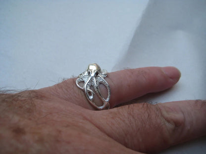 Classic Ring with Timeless Appeal