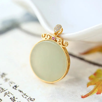 Charming Silver Necklace for Any Occasion