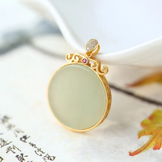 Charming Silver Necklace for Any Occasion