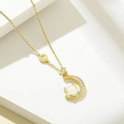 Beautiful Silver Necklace with Unique Style