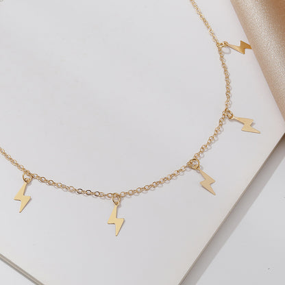 Romantic Gold Necklace for Special Moments