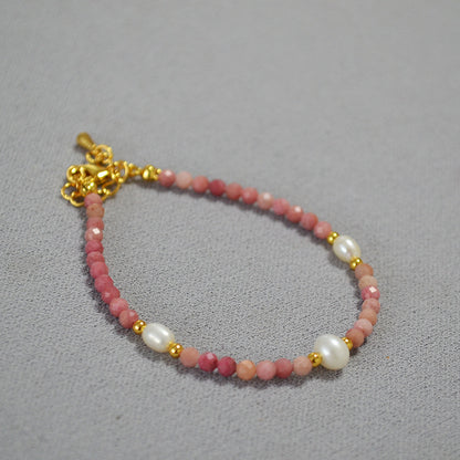 Beautiful Pearl Necklace with Unique Style