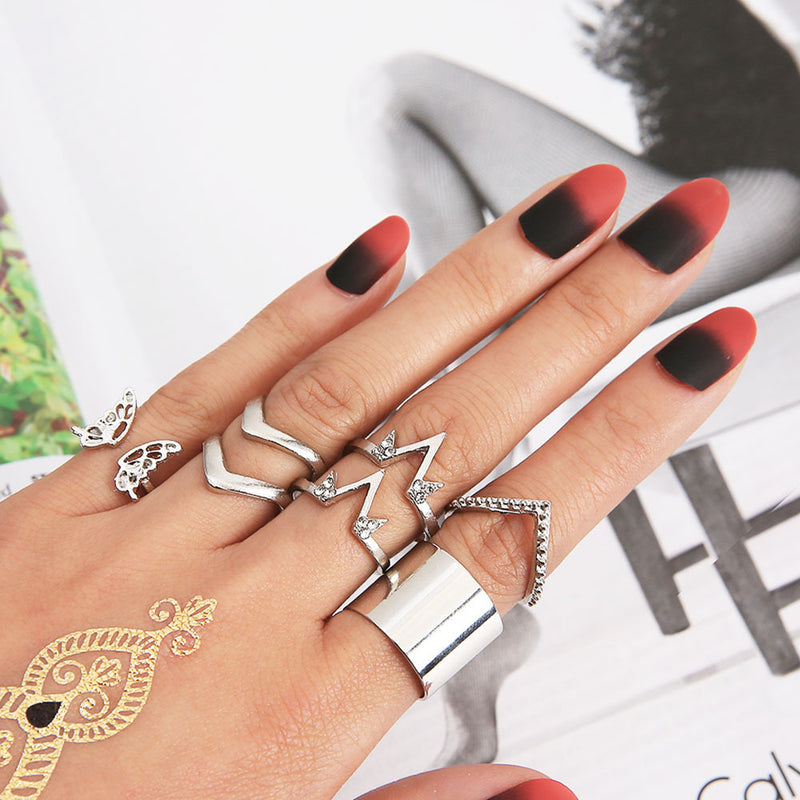 Beautiful Silver Set with Unique Style