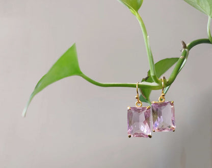 Charming Earring for Any Occasion