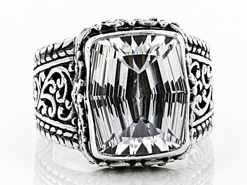 Classic Silver Ring with Timeless Appeal