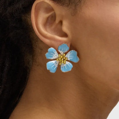 Classic Earring with Timeless Appeal