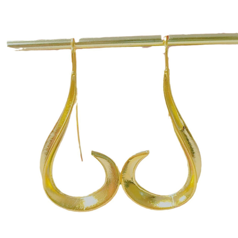 Delicate Artisan Gold Earring