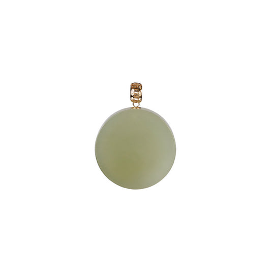 Charming Gold Pendant for Any Occasion