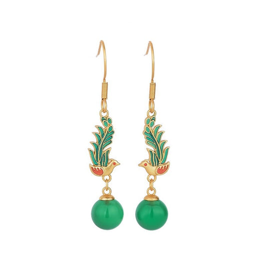 Charming Gold Earring for Any Occasion