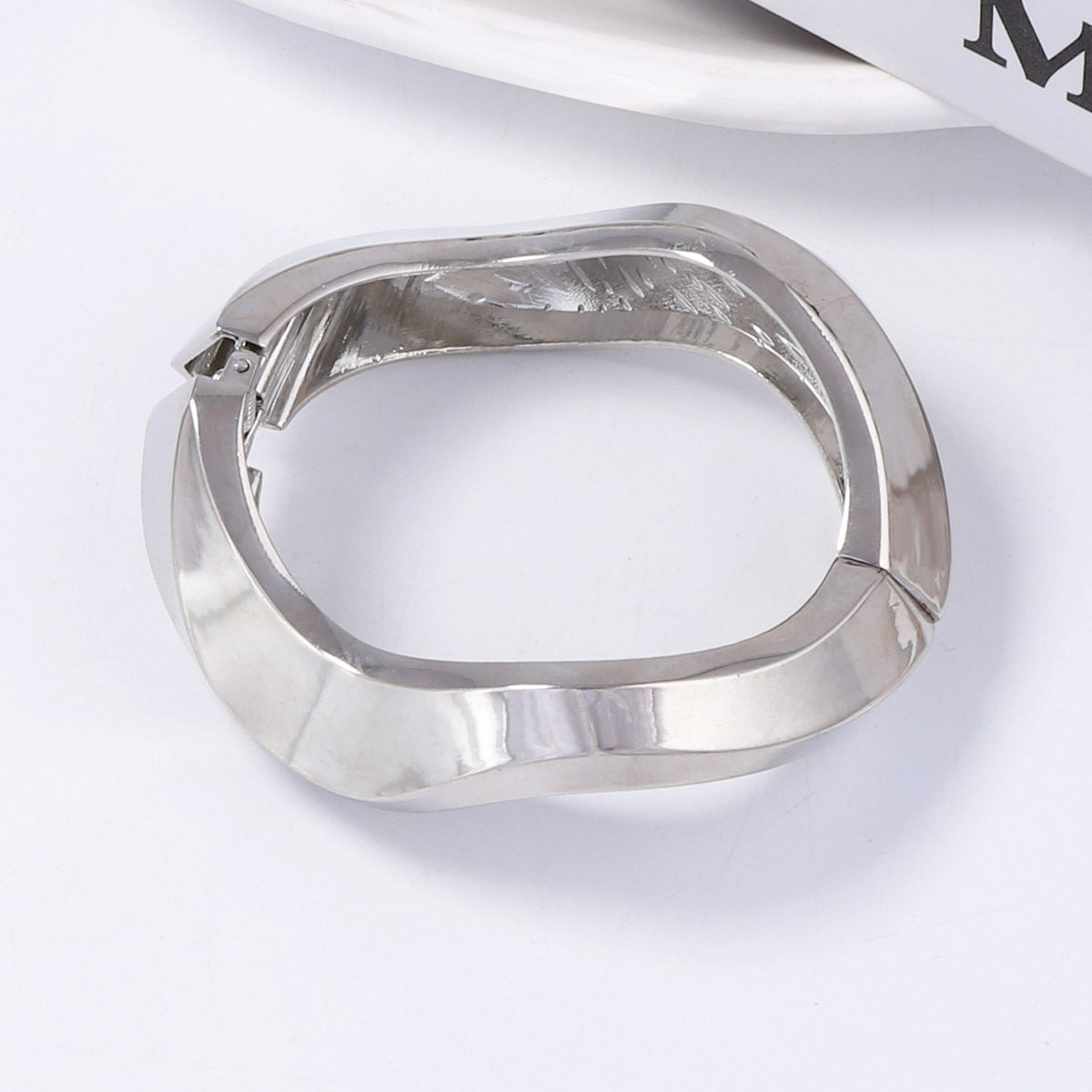 Beautiful Bracelet with Unique Style