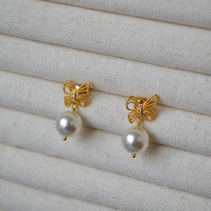 Charming Gold Earring for Any Occasion