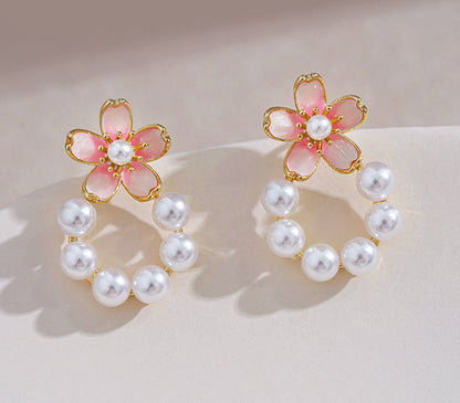 Classic Pearl Earring with Timeless Appeal