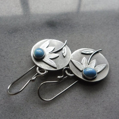 Romantic Gold Earring for Special Moments