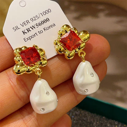 Elegant Pearl Piece for Every Occasion