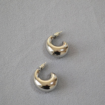 Stunning Gold Earring for Daily Wear