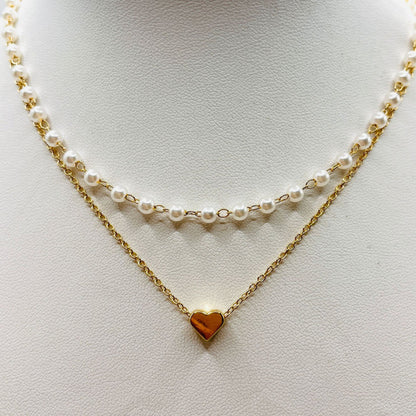 Classic Pearl Necklace with Timeless Appeal