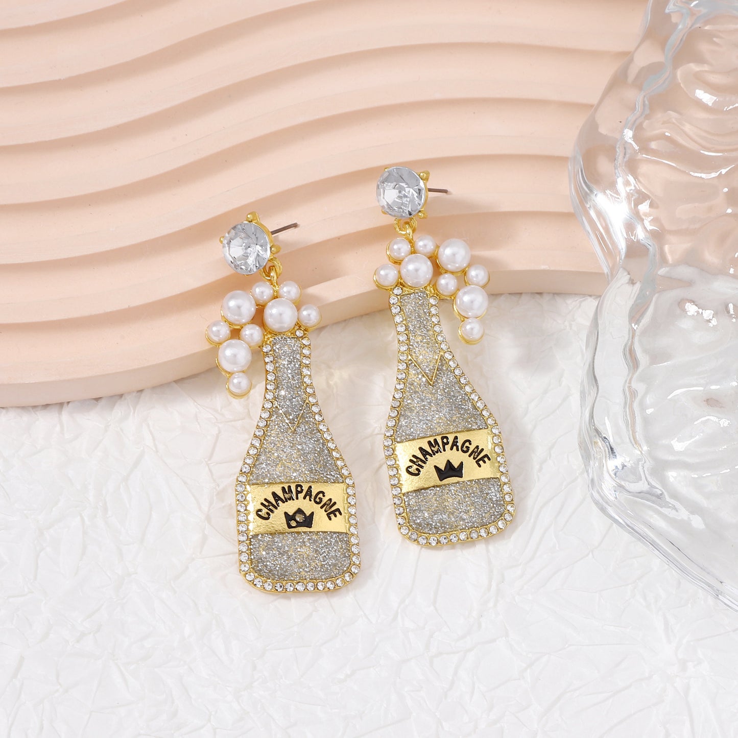 Charming Earring for Any Occasion