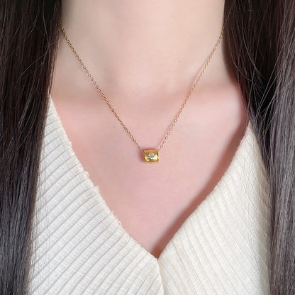 Charming Piece for Any Occasion