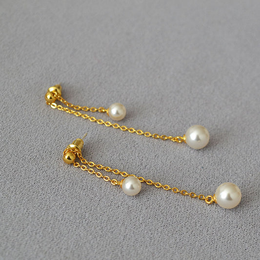 Romantic Silver Earring for Special Moments