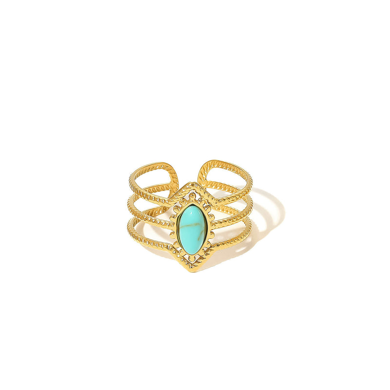 Romantic Gold Bracelet for Special Moments