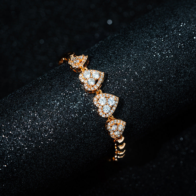 Charming Gold Bracelet for Any Occasion
