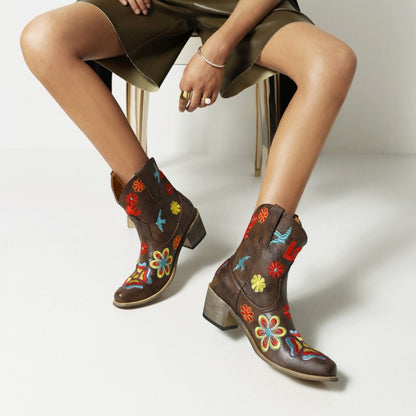 Chic Orthopedic Boots with Unique Design