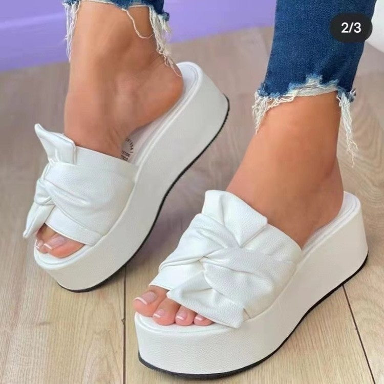 Beautifully Crafted Orthopedic Sandals