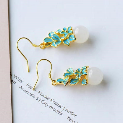 Beautiful Silver Earring with Unique Style