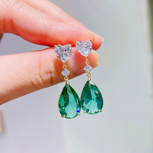 Charming Earring for Any Occasion