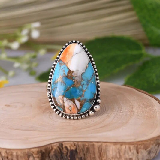 Charming Piece for Any Occasion